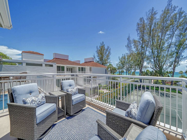 Longboat Key Gulf View Two Bedroom Vacation Rental PLUS DEN (3 bedrms)